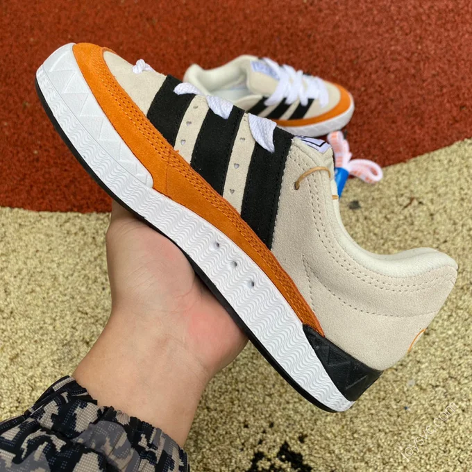 NEIGHBORHOOD x Adidas Adimatic Orange Beige hp9916