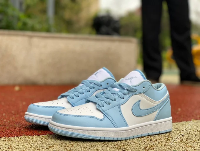 Air Jordan 1 Low Blue White Sneakers DC0774-141