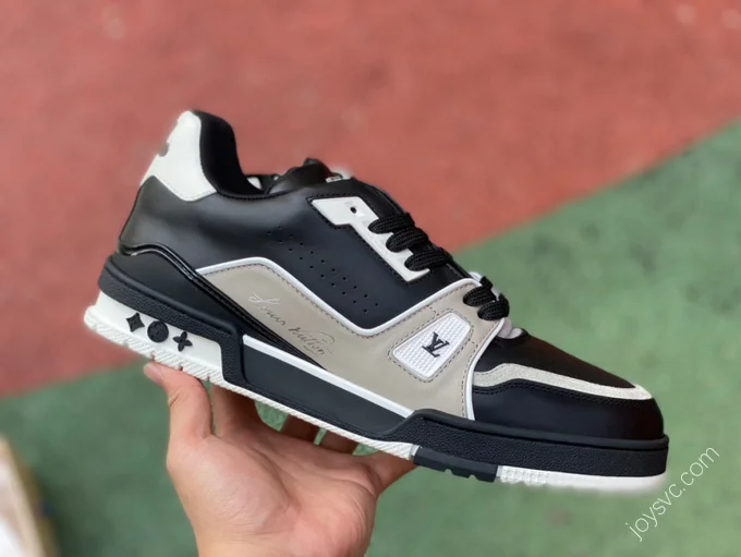 LOUIS VUITTON Trainer Black Grey