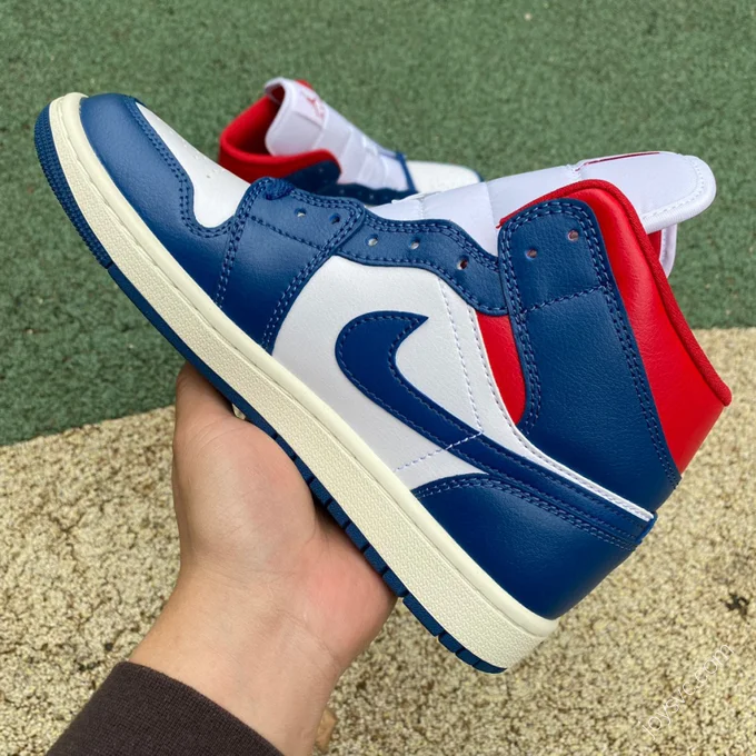 Air Jordan 1 Mid 