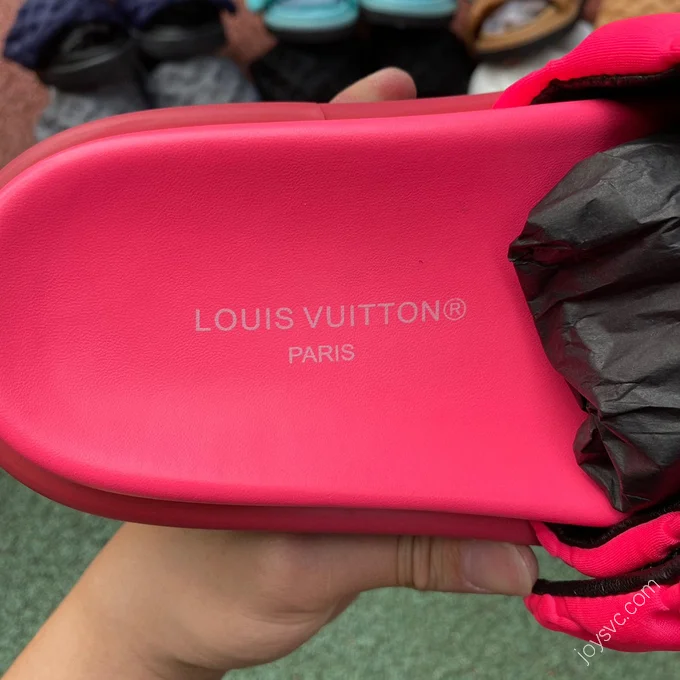 LOUIS VUITTON Pool Pillow Comfort Slides Pink