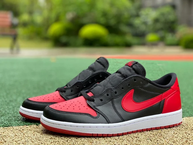 Air Jordan 1 Bred Low OG Black Red 705329-001