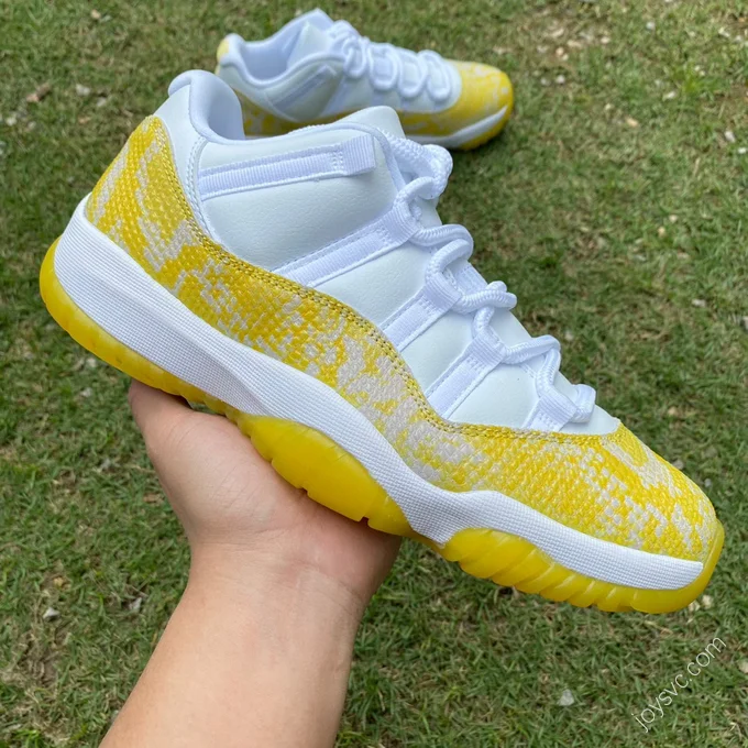 Air Jordan 11 Low WMNS 