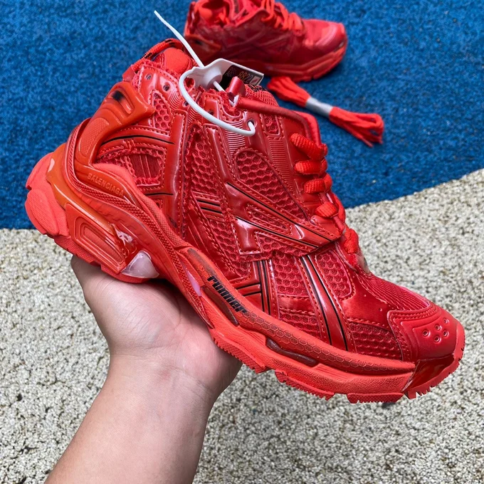 Balenciaga Runner 7.0 Red