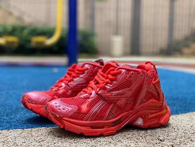 Balenciaga Runner 7.0 Red