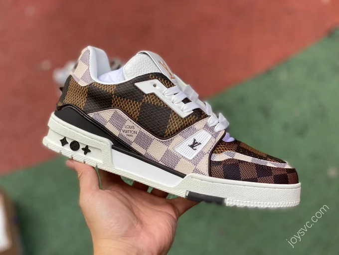 LOUIS VUITTON Trainer Brown