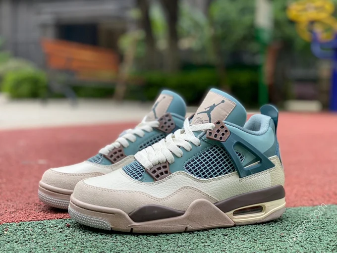 Air Jordan 4 