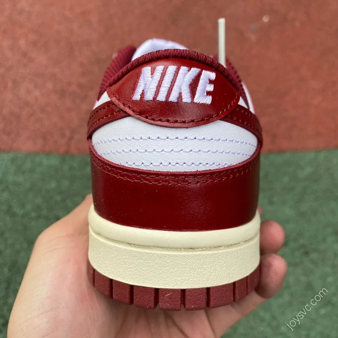 Nike Dunk Low PRM 