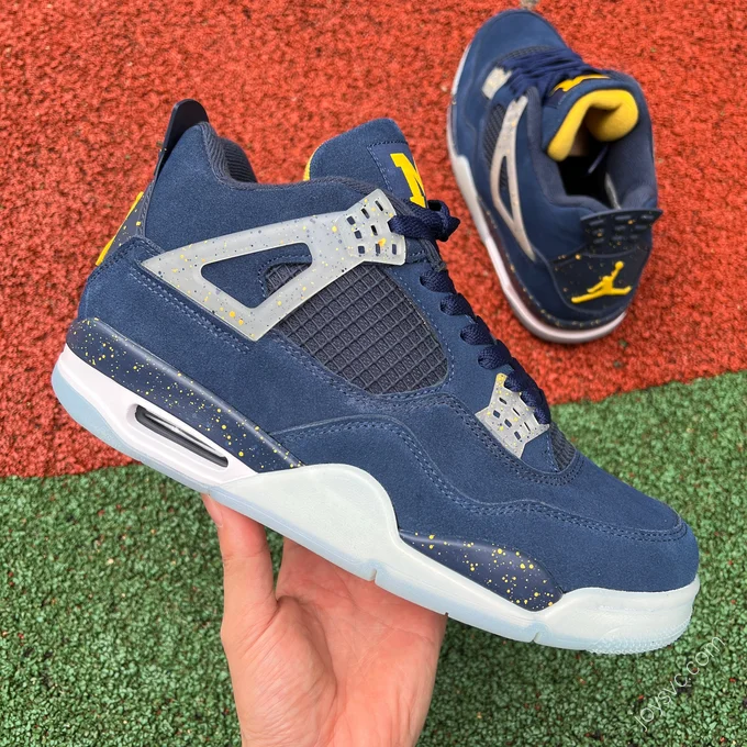 Air Jordan 4 