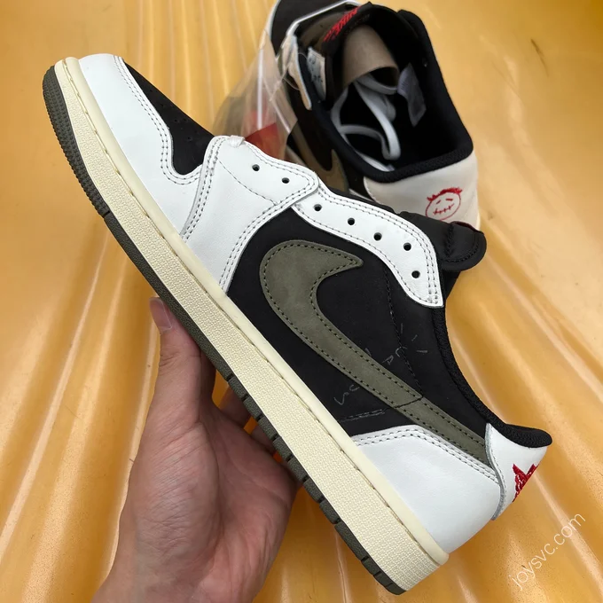 Travis Scott x Air Jordan 1 Low Medium Olive Black Green DZ4137-106