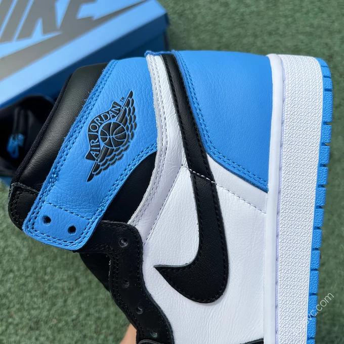 Air Jordan 1 Blue Black Sneakers DZ5485-400