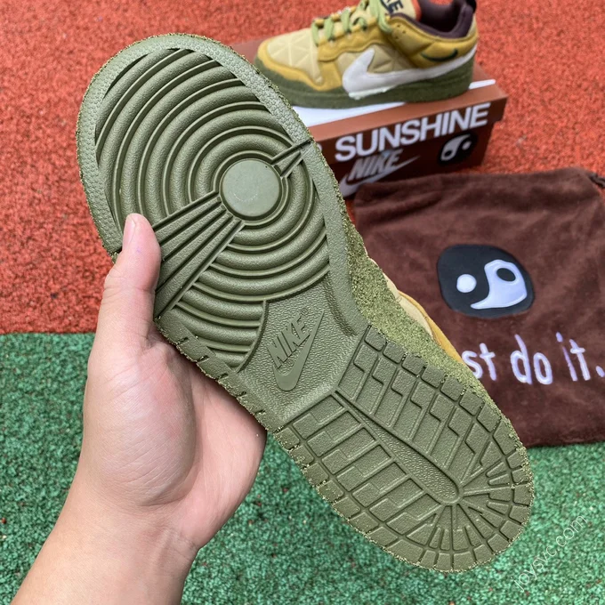 Cactus Plant Flea Market x Nike Dunk Low Green DM0430