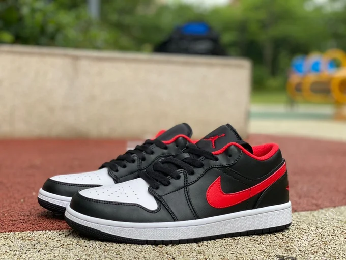 Air Jordan 1 Low Black Red Toe Low-Top Sneaker 553558-063