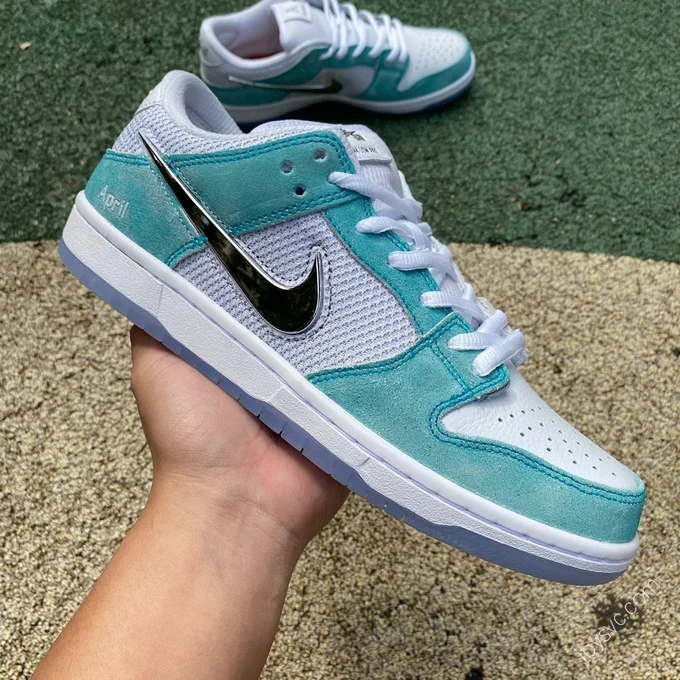 APRIL SKATEBOARDS x Nike SB Dunk Low White Green