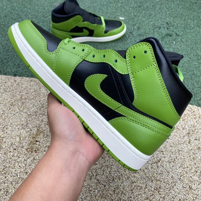 Air Jordan 1 Mid 