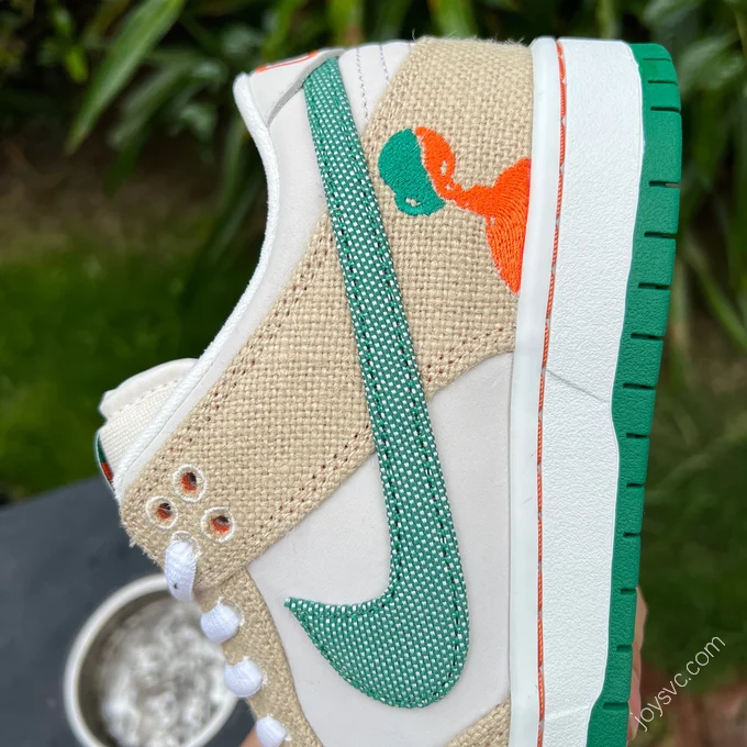 Jarritos x Nike SB Dunk Low FD0860-001