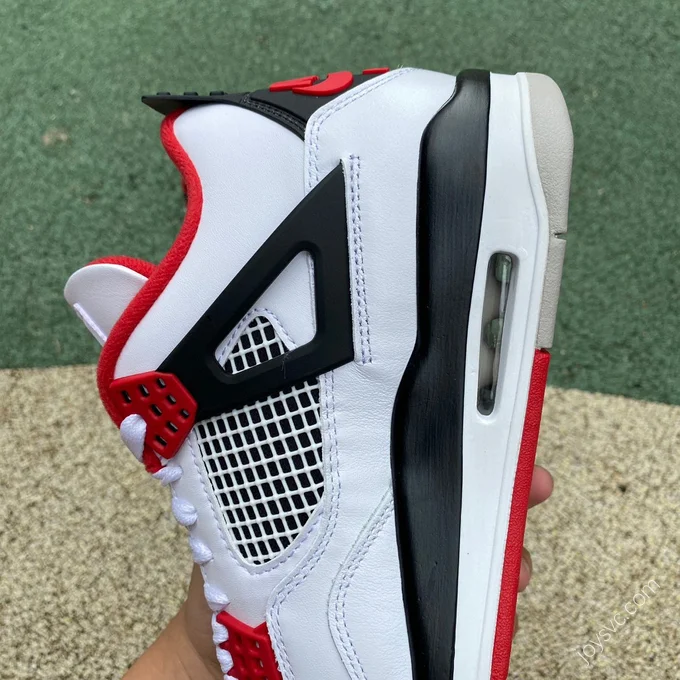 Air Jordan 4 Retro 