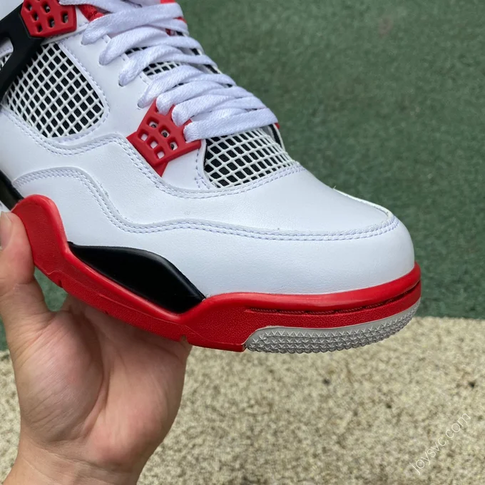 Air Jordan 4 Retro 