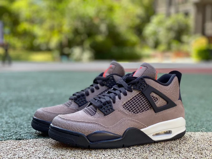 Air Jordan 4 