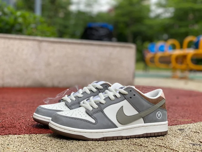 Yuto Horigome x Nike SB Dunk Low White Grey Brown fq1180-001