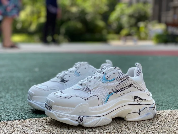 Balenciaga Triple S Graffiti White