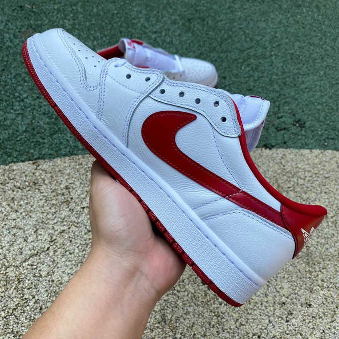 Air Jordan 1 Retro Low OG White Red Sneakers 705329-101