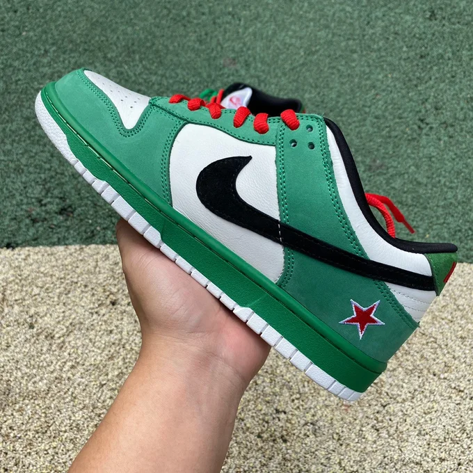 Nike Dunk SB Low Pro 