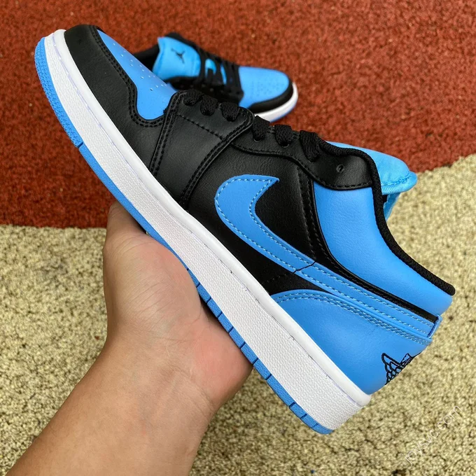 Air Jordan 1 Low 