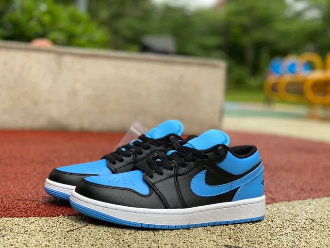 Air Jordan 1 Low 