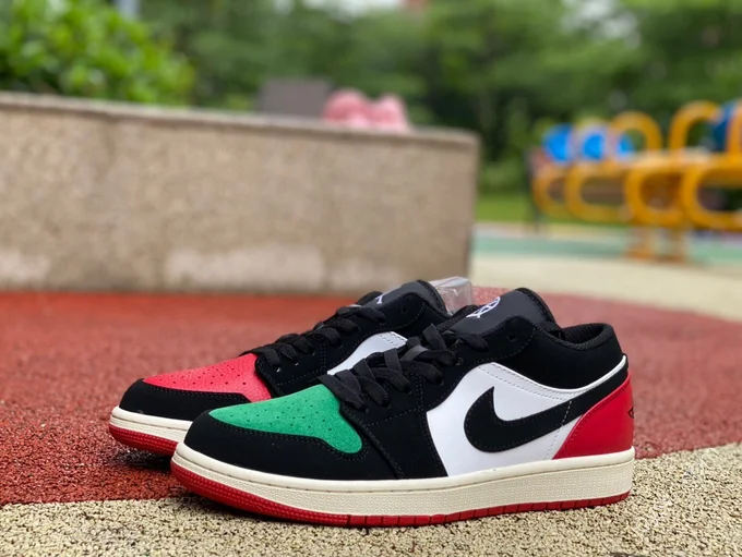 Air Jordan 1 Low 