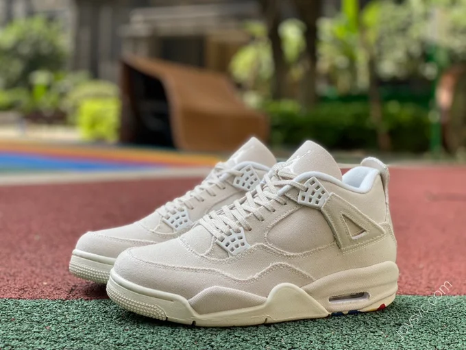 Air Jordan 4 Retro 