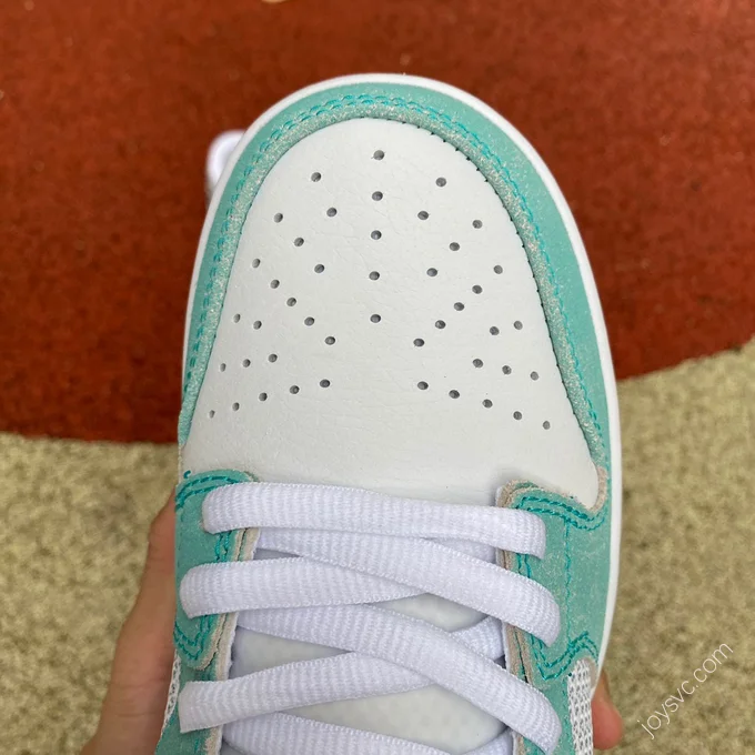 APRIL SKATEBOARDS x Nike SB Dunk Low White Green FD2562-400