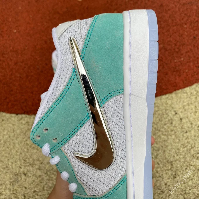 APRIL SKATEBOARDS x Nike SB Dunk Low White Green FD2562-400