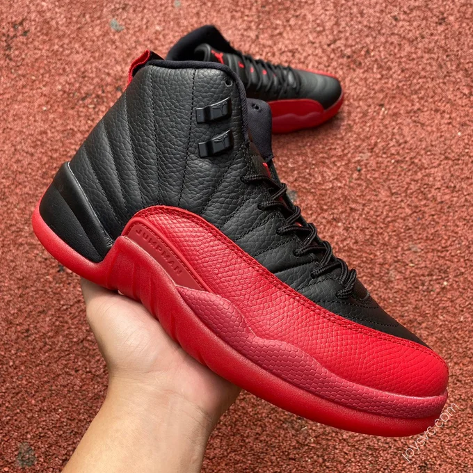 Air Jordan 12 