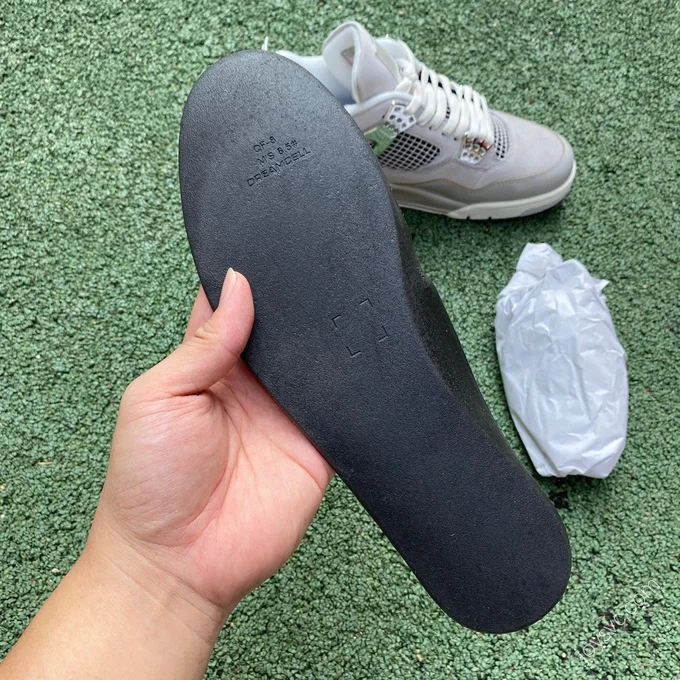 Air Jordan 4 WMNS 