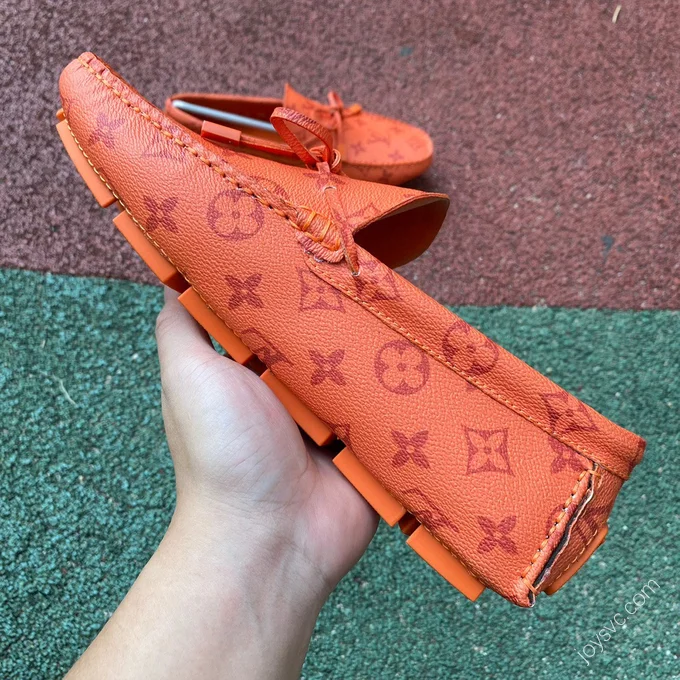 LOUIS VUITTON Moccasin Orange