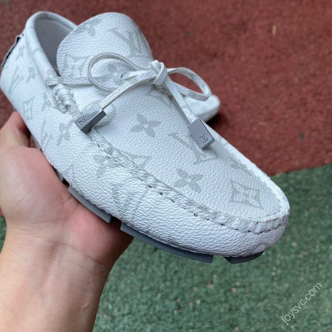 LOUIS VUITTON Moccasin White