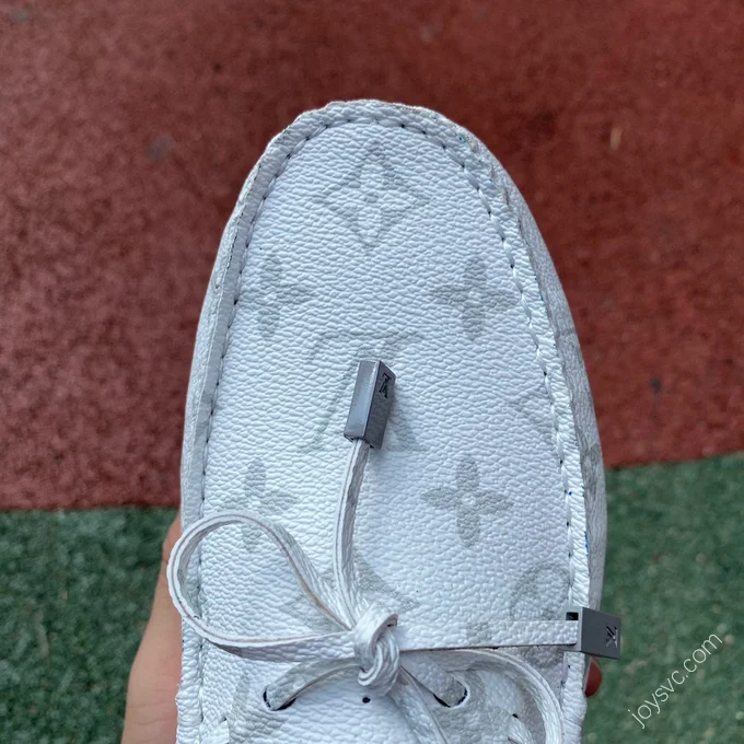 LOUIS VUITTON Moccasin White