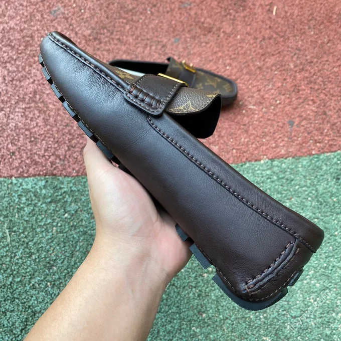 LOUIS VUITTON Moccasin Brown