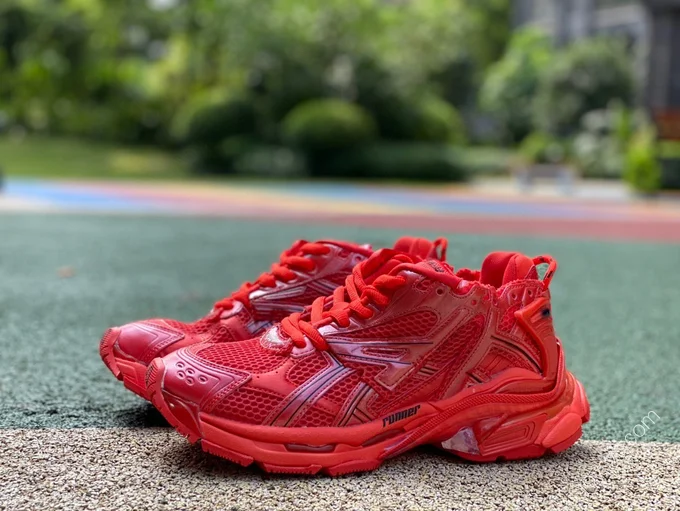 Balenciaga Runner 7.0 Red