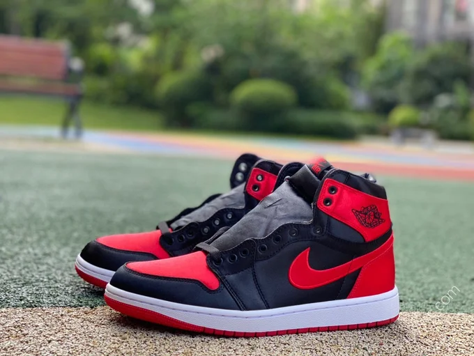 Air Jordan 1 High OG Satin Bred High-Top Sneaker FD4810-061