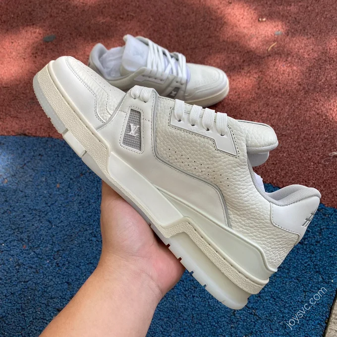 LOUIS VUITTON Trainer White Cement