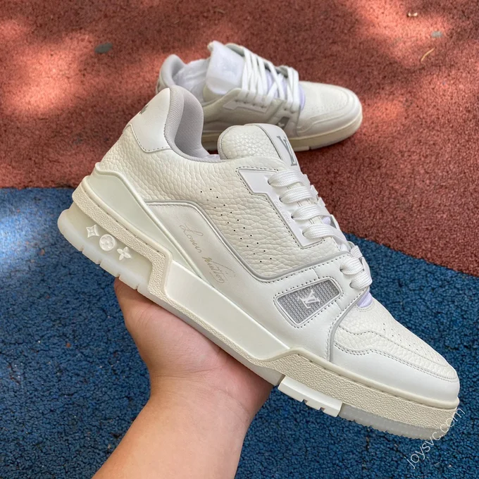 LOUIS VUITTON Trainer White Cement