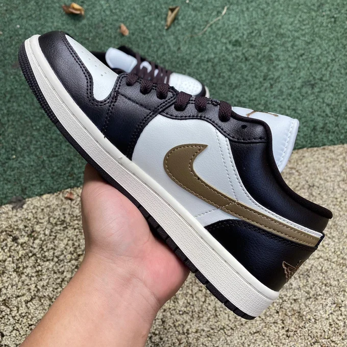 Air Jordan 1 Low Brown Mocha Low-Top Sneaker DC0774-200