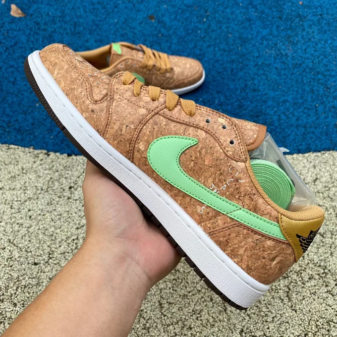 Travis Scott x Air Jordan 1 Low Oatmeal Green DM7866-922