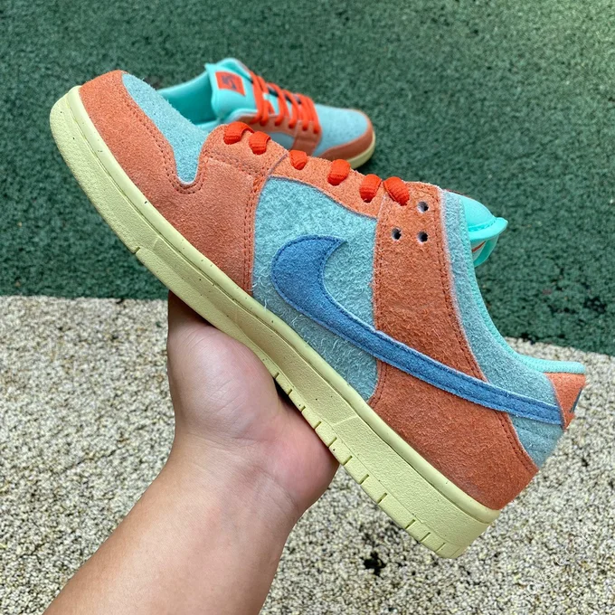 Nike Dunk SB Low 