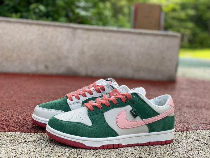 Nike Dunk Low White Pink Green 