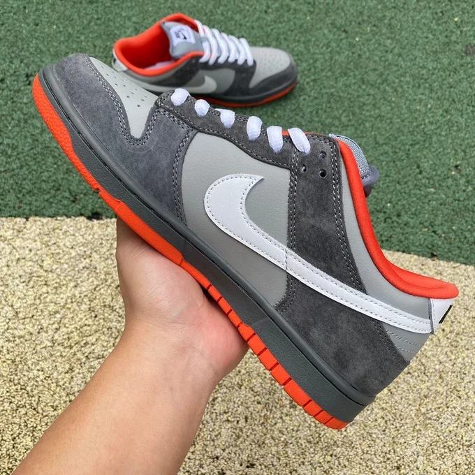 Staple Pigeon x Nike Dunk SB Grey 304292-011