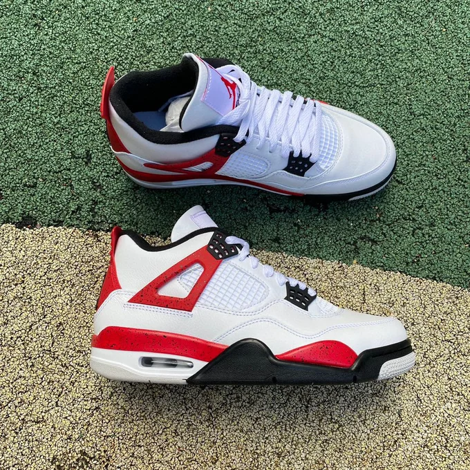 Air Jordan 4 Retro 