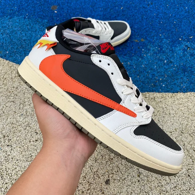 Air Jordan 1 x Travis Scott Low Orange White Black Sneakers DM7866-928